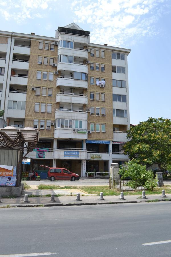 Nakov Apartment Next To Bus Station 스코페 외부 사진